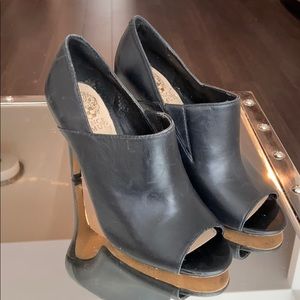 Vince Camuto size 6.5